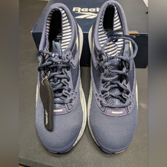 Reebok Blue and Pink HIIT TR Safety Comp Toe Athletic Work Sneakers Women's 7.5 - Picture 2 of 11